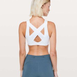 Lululemon Enlite Bra zip front white size 34D